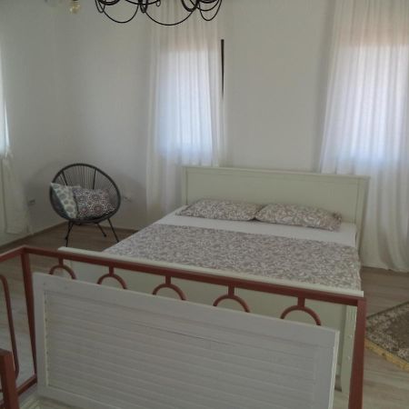 Chic Sea Front Apartment With Breathtaking Kotor Bay View Donji Stoliv Zewnętrze zdjęcie