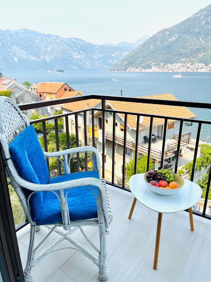 Chic Sea Front Apartment With Breathtaking Kotor Bay View Donji Stoliv Zewnętrze zdjęcie