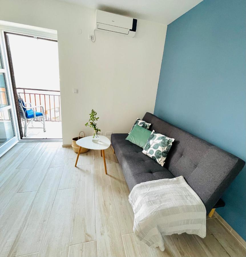 Chic Sea Front Apartment With Breathtaking Kotor Bay View Donji Stoliv Zewnętrze zdjęcie